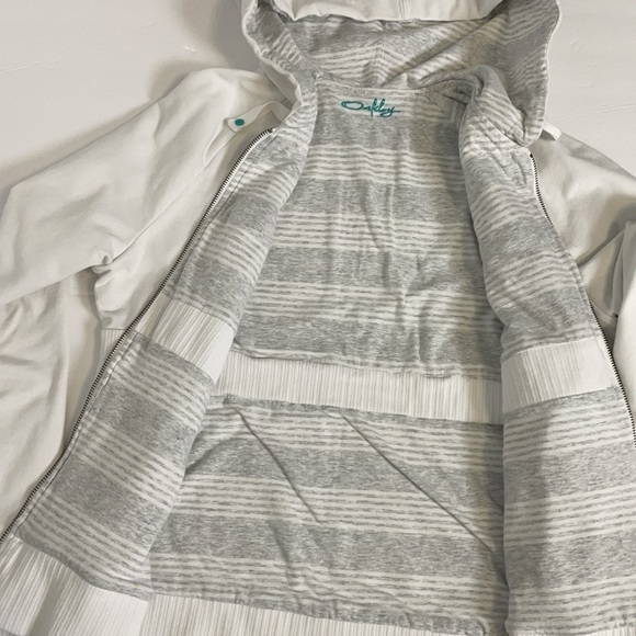 Oakley White Hooded Light Jacket - Picture 8 of 13